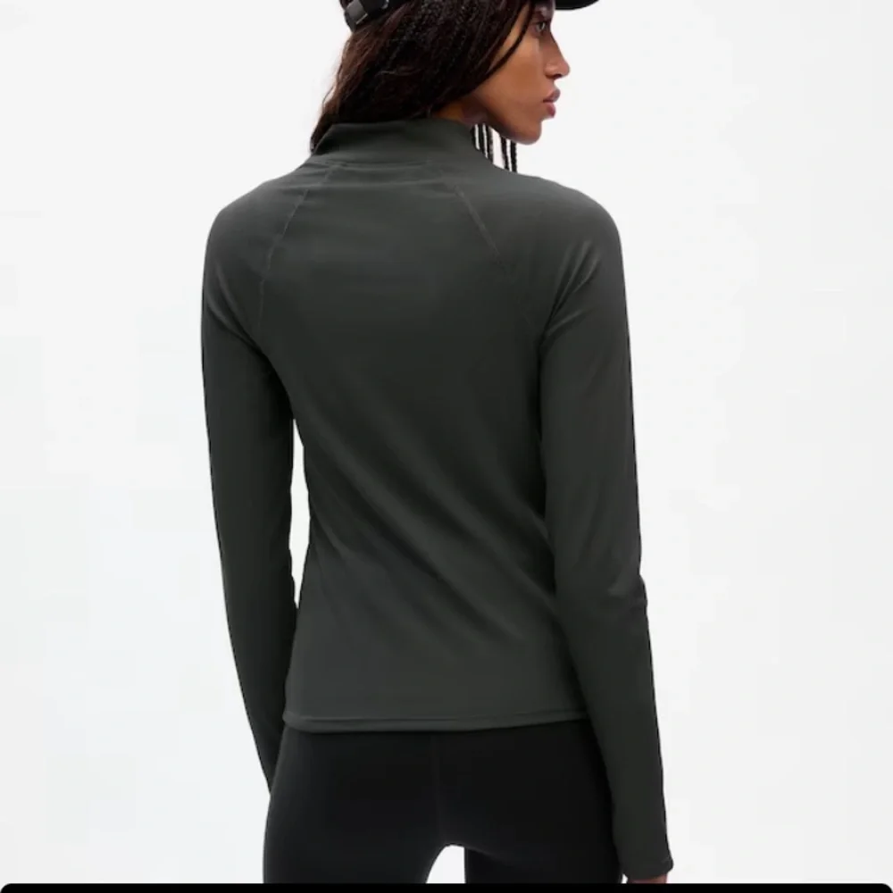 GapFit Studio Rib Quarter-Zip Top - Picture 2 of 2
